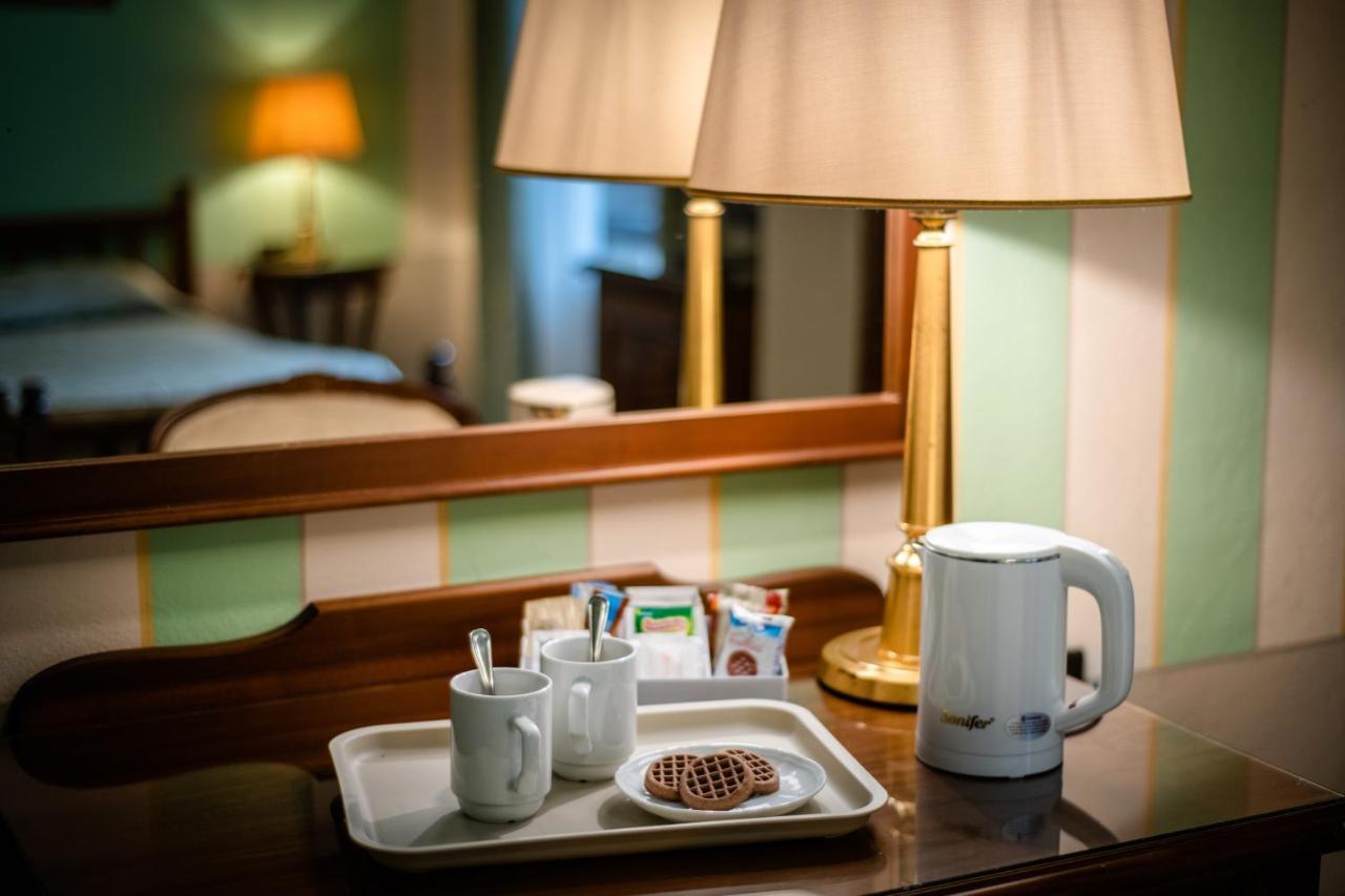 Park Hotel Regina - With Air-Condition And Pool บาญญี ดี ลุกกา ภายนอก รูปภาพ